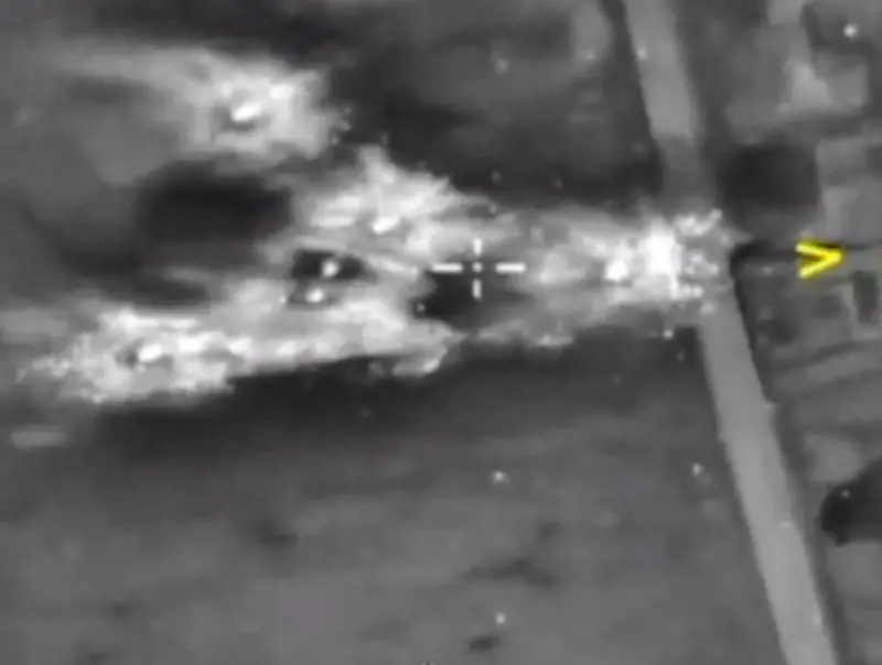 "La tempesta di fuoco Uccisi 33 jihadisti Isis": parte la Charles De Gaulle 