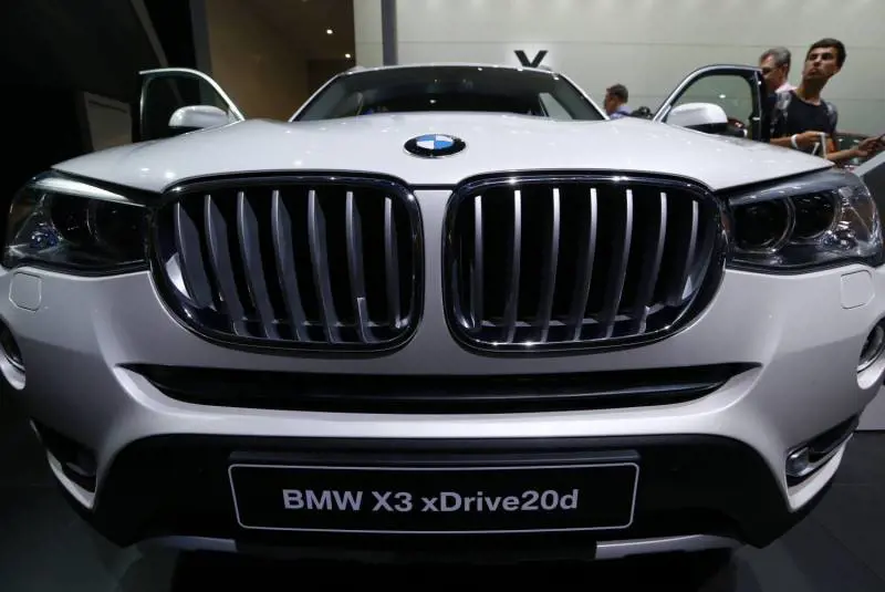 Bmw, alcol e canne in pausa. "Fino a un milione di danni"