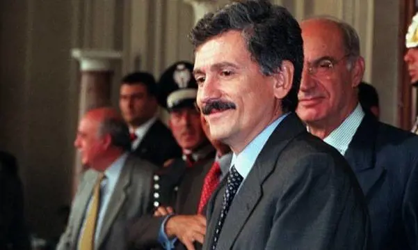 Quella volta che D'Alema fece bombardare la Serbia