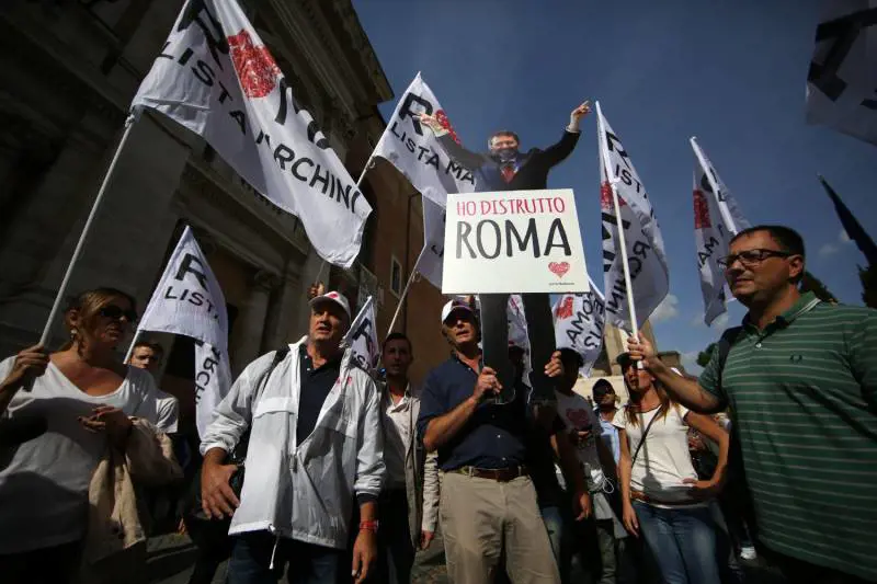 Le toghe frenano su Marino: "Aspettiamo sviluppi politici"