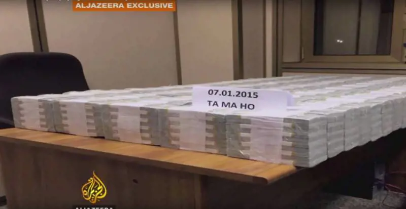 SkyTg24, il giornalista al capo del Copasir: "Sappiamo che l'Italia paga i riscatti"