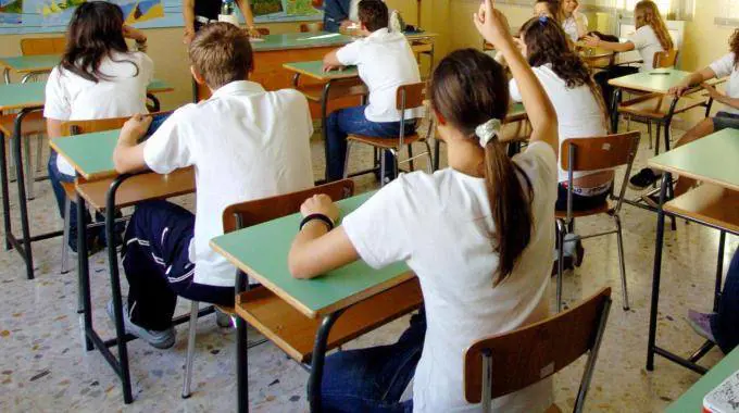 La propaganda di Renzi sulla riforma della scuola