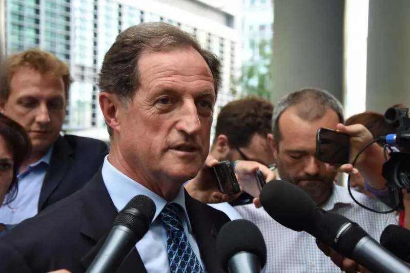 Mantovani si autosospende dalla Giunta Maroni