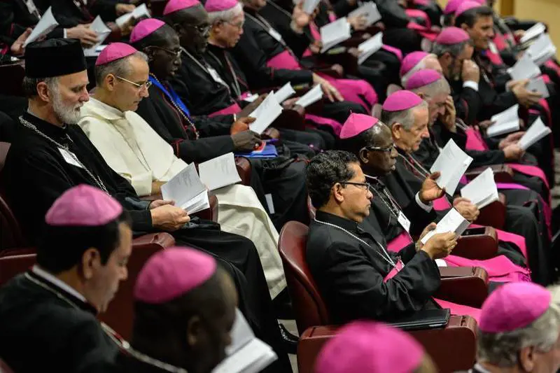 Sinodo: "I divorziati risposati non vivono stato di adulterio"