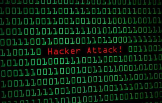Hacker del liceo entra nella mail del capo della Cia