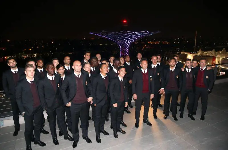 Il Milan al padiglione degli Emiri
