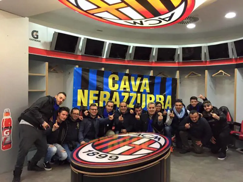 Blitz dei tifosi dell'Inter negli spogliatoi milanisti