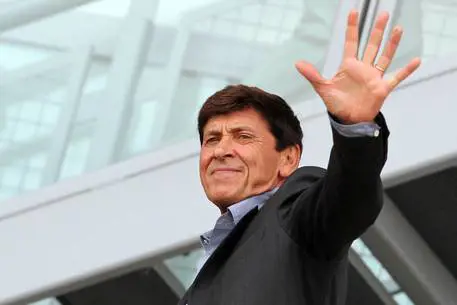 Gianni Morandi: "Facebook? Ecco come l'ho conquistato"