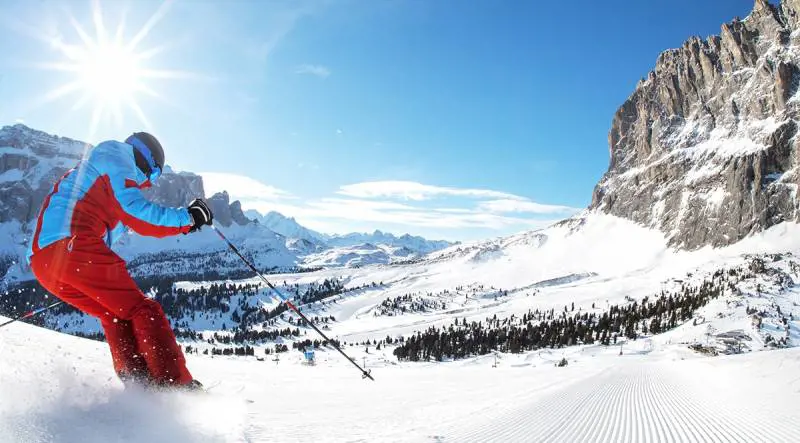 Dolomiti Superski, la vacanza sulla neve è giovane