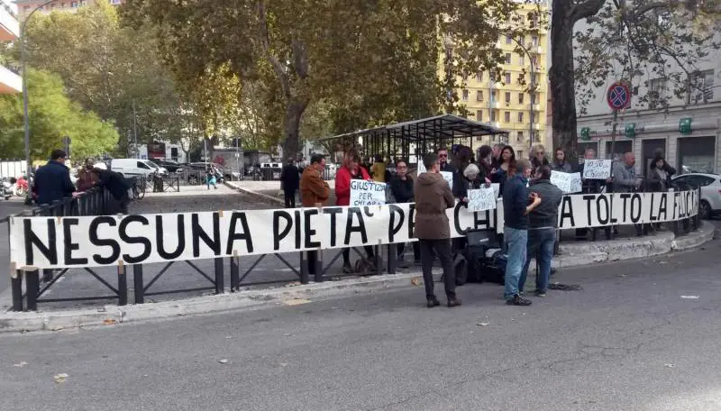 Pena ridotta per l'aggressore. Il padre di Chiara: "È stata dura"