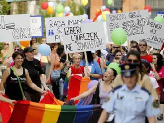 La Slovenia si prepara ad abolire le nozze gay?