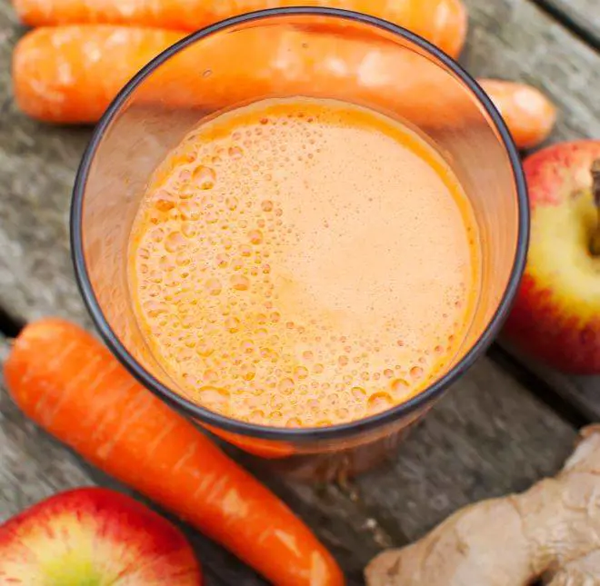 Succhi di frutta alla cocaina per stordire il marito