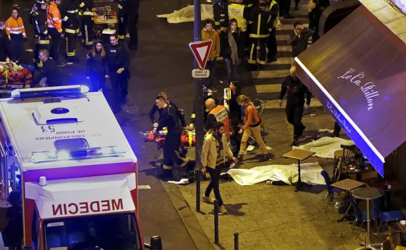 Dietro agli attentati di Parigi anche due rifugiati politici