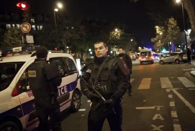 Perquisizioni in tutta la Francia. A Lille sequestrato un arsenale