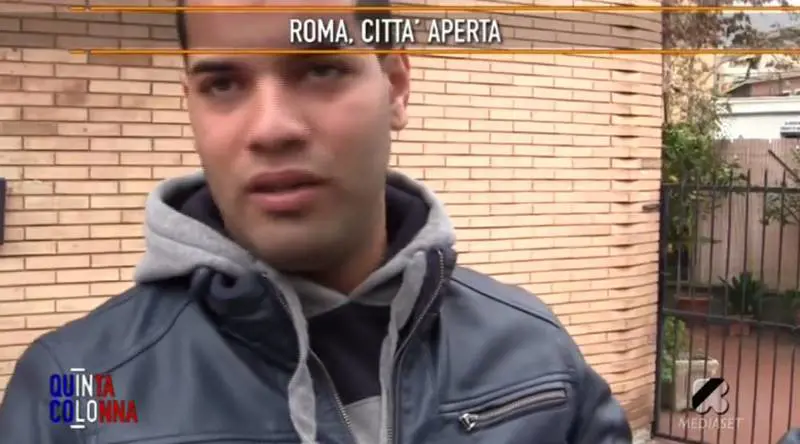 Musulmano difende gli attentati: "Hanno fatto bene"