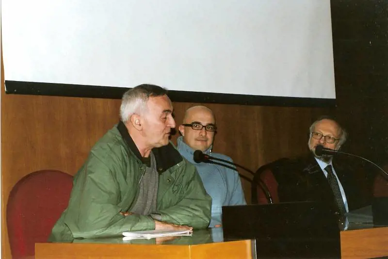 La gioventù bruciata del "classico" Zeichen