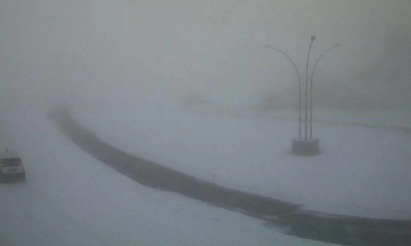 Il maltempo sferza l'Italia. Un morto nelle Marche