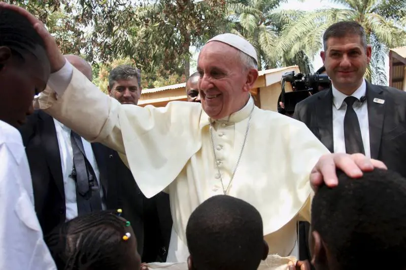 Parrocchie chiuse ai migranti: il flop dell'appello di Bergoglio