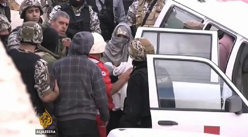 Libano, scambio di ostaggi. Libere moglie e figlia Al Baghdadi