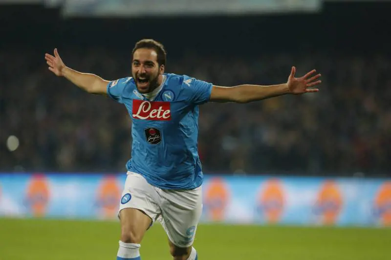Il Napoli con il Toro si diverte col torello