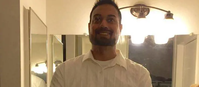 California, killer era stato in Arabia tornando con la moglie, conosciuta online