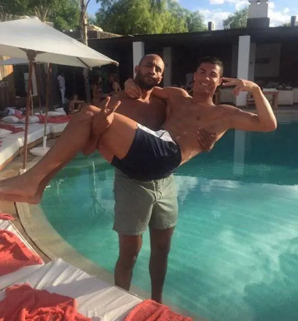 Cr7 ha un nuovo partner? C'è chi giura di sì, e che sia uomo