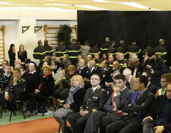 Il messaggio di Alfano ​e i vigili voltano le spalle