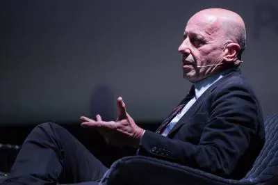 Giornalisti in tv sotto controllo: cosa da ubriachi