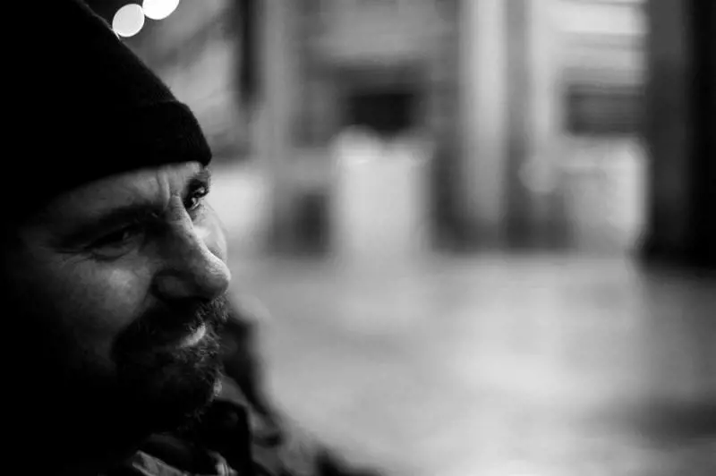 Clochard all'ombra della Madunina