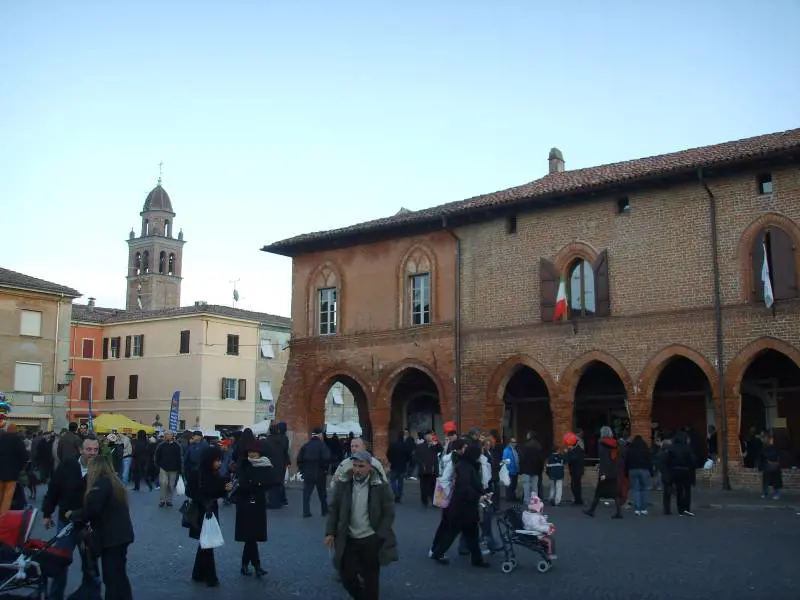 La spending review taglia 40 comuni italiani