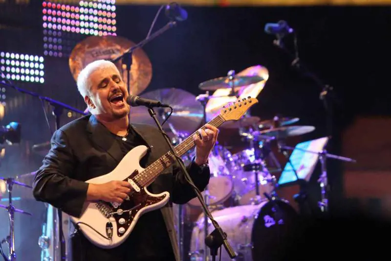 Rogo nell'attico di Pino Daniele. "L'abitazione è distrutta"