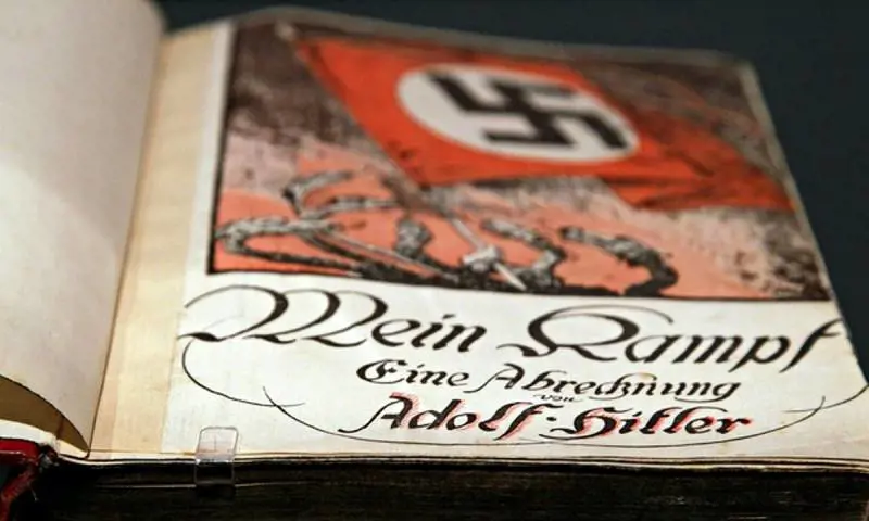 Minecraft confuso con Mein Kampf. E il nonno lo regala per Natale al nipote