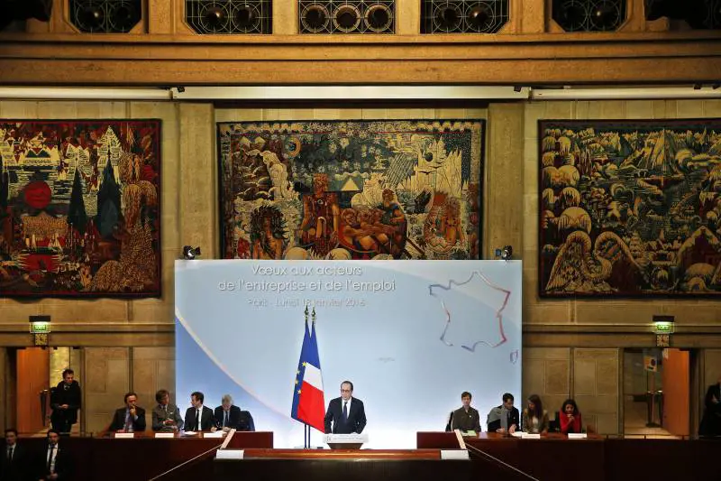 Francesi in piazza contro il jobs act di Hollande