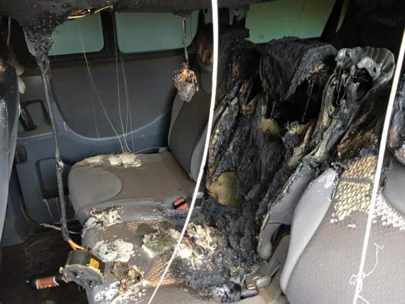 Clementino: "Mi hanno incendiato l'auto"