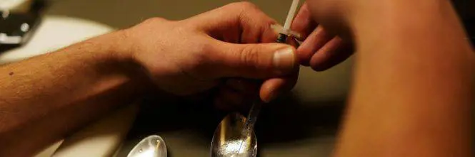 Eroina in centro a Prato: il servizio choc de Le iene