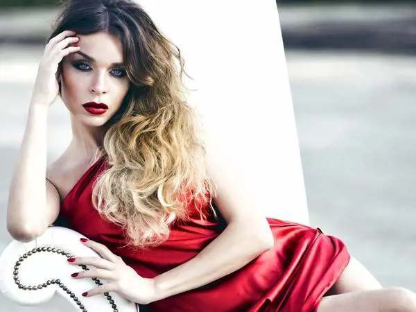 Vittoria Schisano racconta: "Ho avuto una storia con Cecchi Paone quando ero Giuseppe"