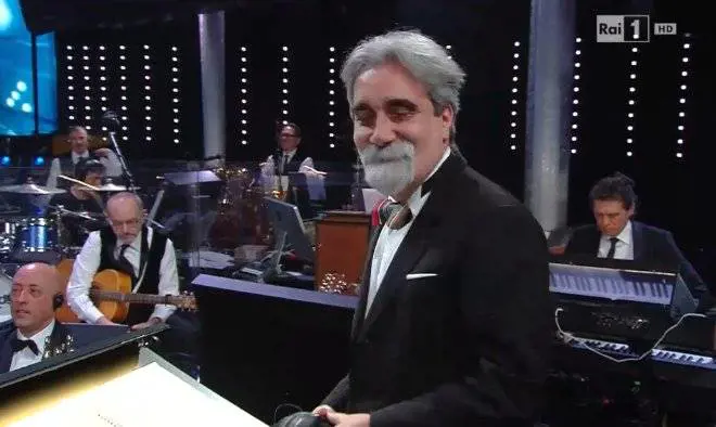 Beppe Vessicchio: "Il palco mi imbarazza".