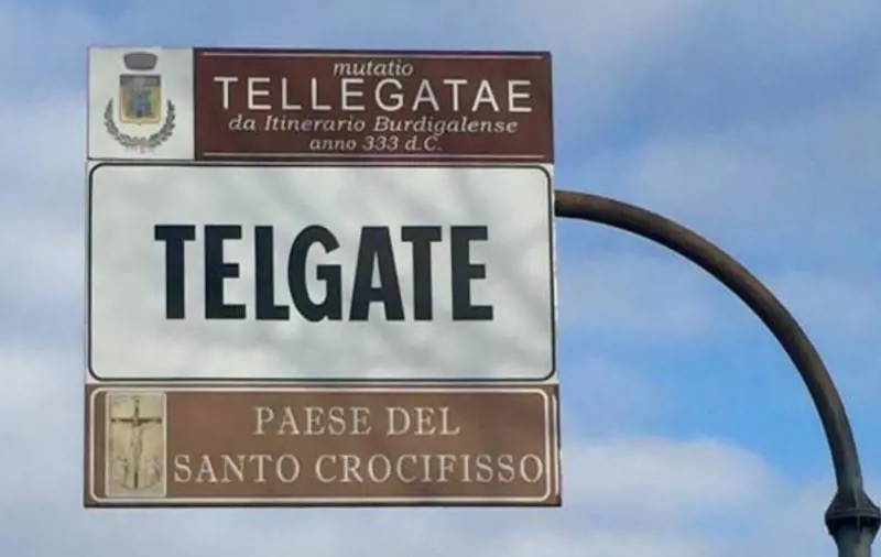 Bergamo, "Paese del Crocifisso". Il cartello della Lega
