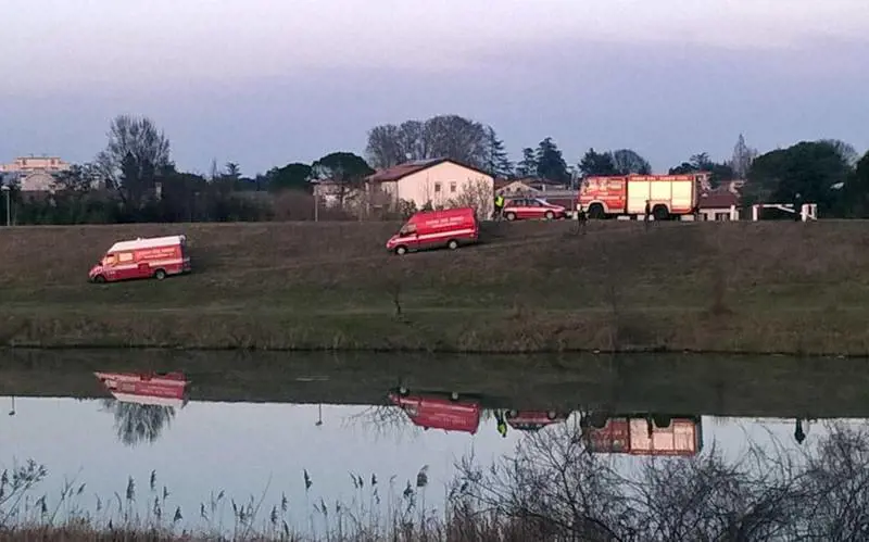 Noventa, morto il sub incastrato sott'acqua