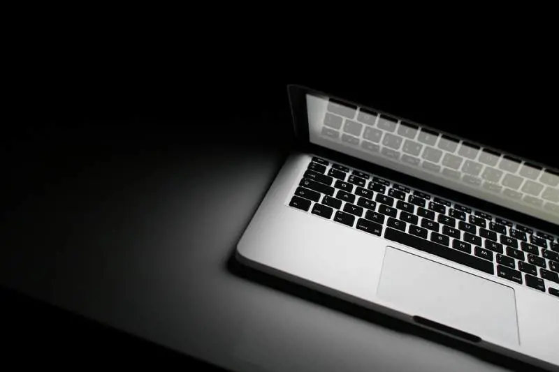 Sindaco a luci rosse: lo screenshot rivela un sito hard sul PC