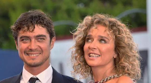 Valeria Golino: smentita la rottura con Riccardo Scamarcio