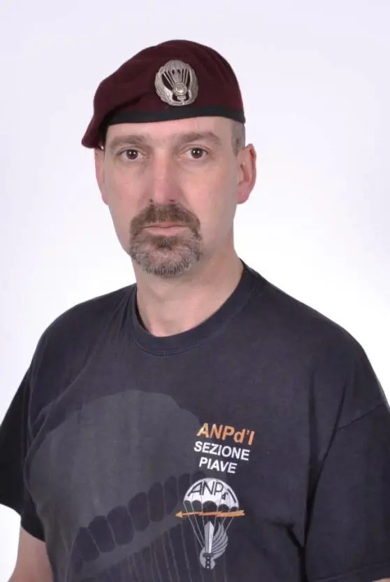 Giallo sul parà suicida: Ivan era stato derubato?