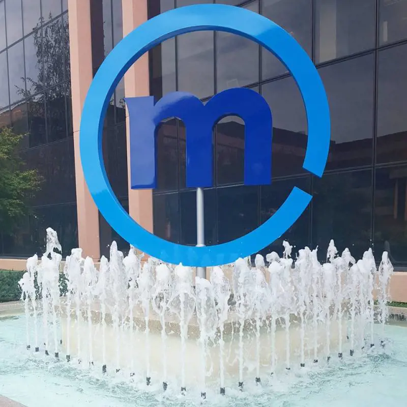 Doris paga il conto con iPhone Mps insegue e lancia la filiale 3D