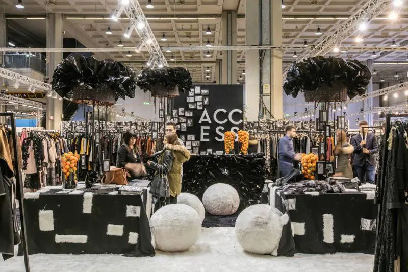 Prét à porter, a Mipap il business della moda donna parla straniero: più buyer