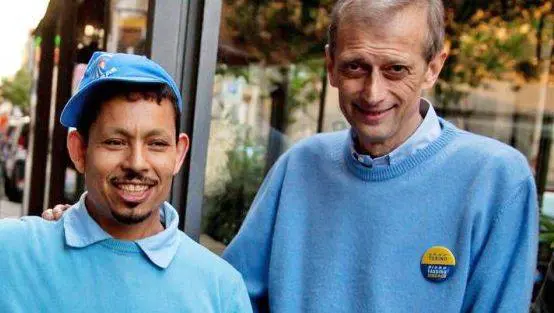 Fassino candida un kebabbaro: "Dimostrerò cosa può fare un immigrato"