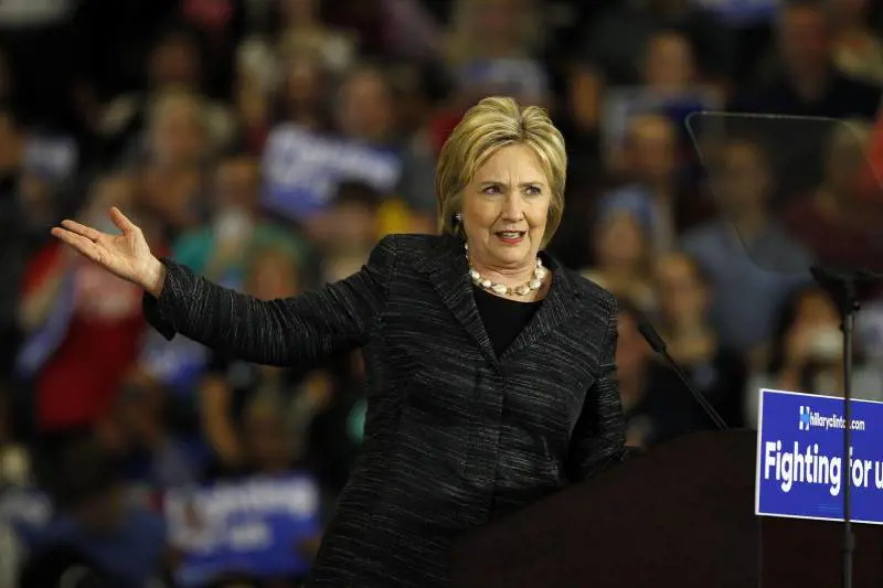 I repubblicani fanno causa al dipartimento di Stato sulle e-mail di Hillary Clinton
