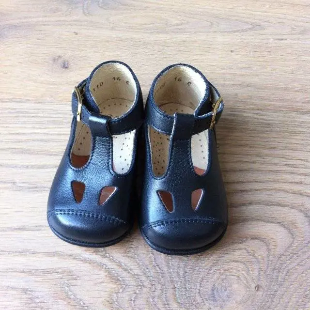 Chiude la Balducci, storico marchio italiano delle scarpe per bambini