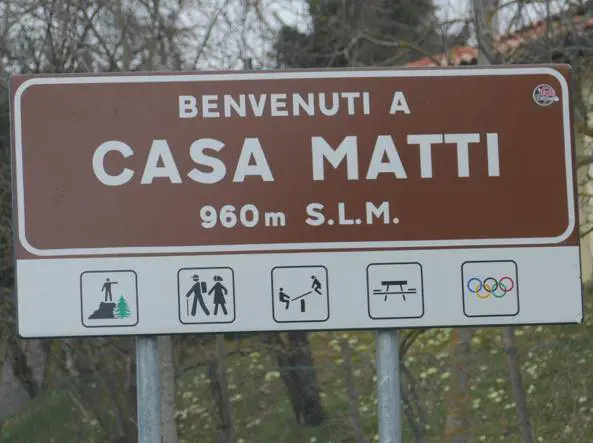Un paesino di venticinque abitanti è stato invaso dai profughi