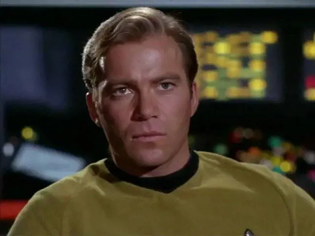 Spunta il figlio segreto del capitano Kirk. E gli chiede 170 milioni di dollari