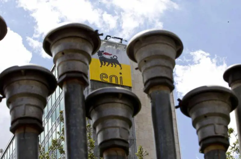 Sequestri e arresti all'Eni. Rischi per la produzione